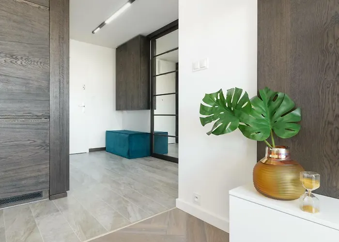 Perfectely Located With Free Parking 公寓 *